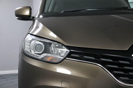 Renault Grand Scenic ICONIC TCE 25