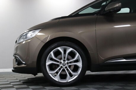 Renault Grand Scenic ICONIC TCE 27