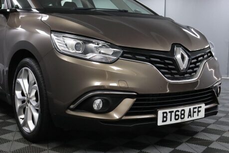 Renault Grand Scenic ICONIC TCE 24