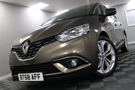 Renault Grand Scenic ICONIC TCE 32