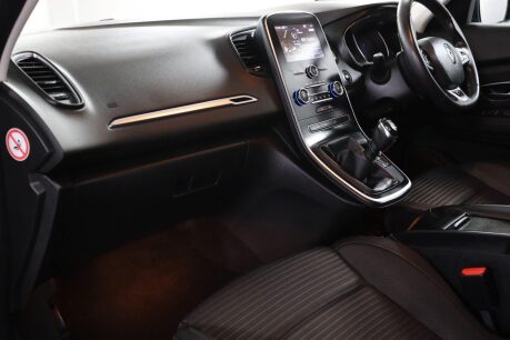 Renault Grand Scenic ICONIC TCE 34