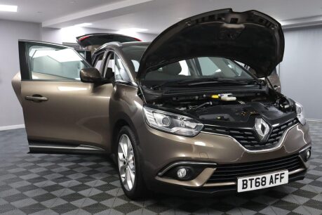 Renault Grand Scenic ICONIC TCE 15