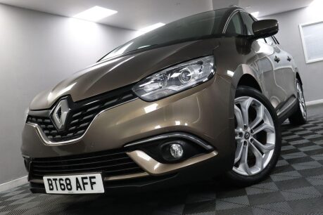 Renault Grand Scenic ICONIC TCE 13