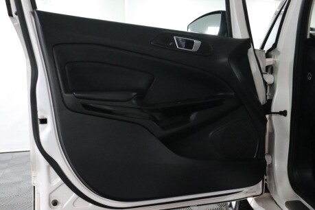 Ford Ecosport ST-LINE TDCI 44