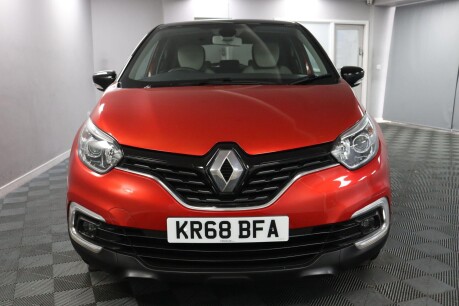 Renault Captur ICONIC TCE 2