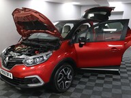 Renault Captur ICONIC TCE 16