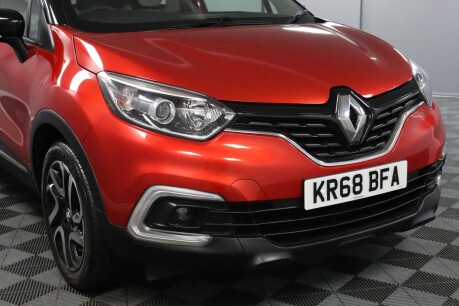 Renault Captur ICONIC TCE 26