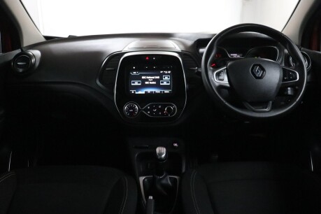 Renault Captur ICONIC TCE 40