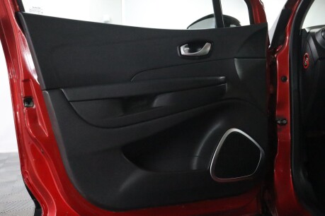 Renault Captur ICONIC TCE 43