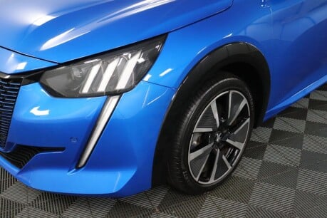 Peugeot 208 GT LINE 23