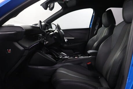 Peugeot 208 GT LINE 41