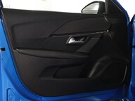 Peugeot 208 GT LINE 32