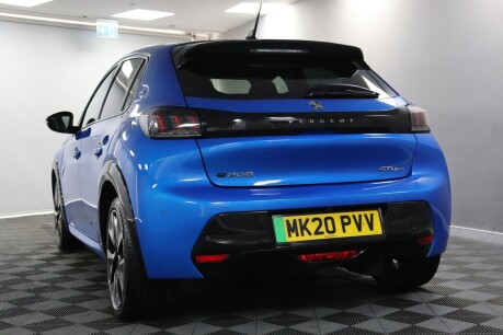 Peugeot 208 GT LINE 9