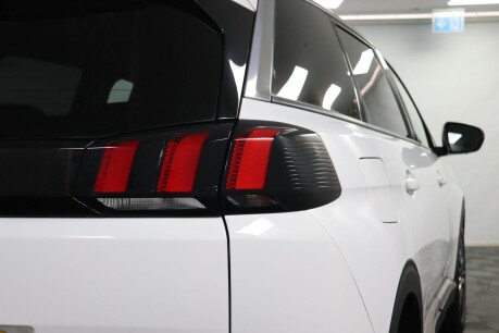 Peugeot 5008 BLUEHDI S/S ALLURE 23