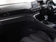 Peugeot 5008 BLUEHDI S/S ALLURE 34