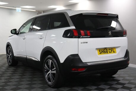 Peugeot 5008 BLUEHDI S/S ALLURE 10
