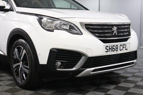 Peugeot 5008 BLUEHDI S/S ALLURE 24