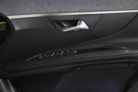 Peugeot 5008 BLUEHDI S/S ALLURE 36