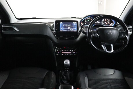 Peugeot 2008 S/S ALLURE 39