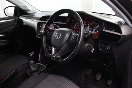 Vauxhall Corsa SE NAV PREMIUM 3