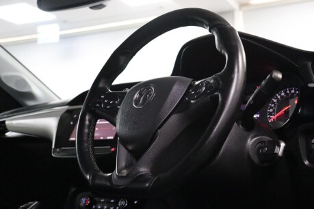 Vauxhall Corsa SE NAV PREMIUM 12