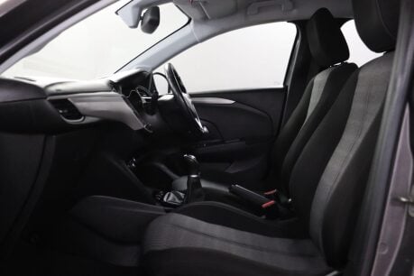 Vauxhall Corsa SE NAV PREMIUM 37