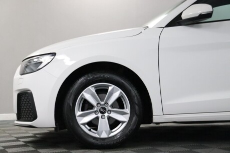 Audi A1 SPORTBACK TFSI TECHNIK 27