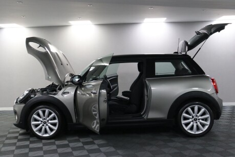 Mini Hatch COOPER CLASSIC 4