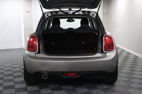 Mini Hatch COOPER CLASSIC 14