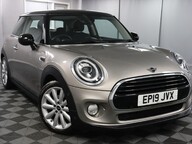 Mini Hatch COOPER CLASSIC 19