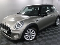 Mini Hatch COOPER CLASSIC 20
