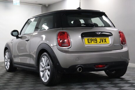 Mini Hatch COOPER CLASSIC 22