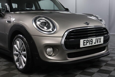 Mini Hatch COOPER CLASSIC 24