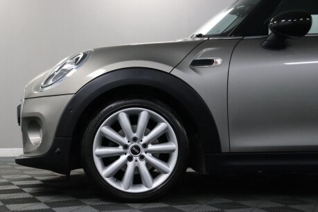 Mini Hatch COOPER CLASSIC 27
