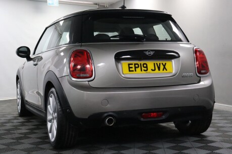 Mini Hatch COOPER CLASSIC 29