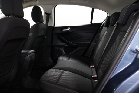 Ford Focus ZETEC TDCI 41