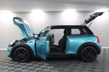 Mini Hatch COOPER 4