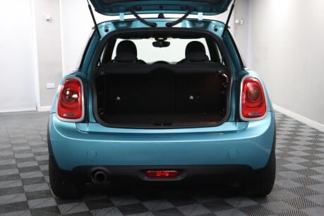 Mini Hatch COOPER 14