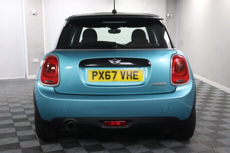 Mini Hatch COOPER 8