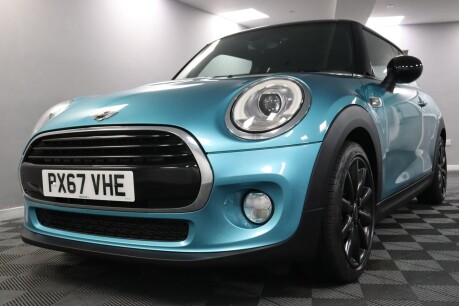 Mini Hatch COOPER 28