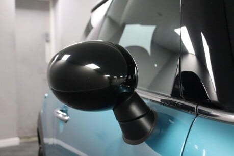 Mini Hatch COOPER 33