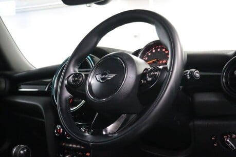 Mini Hatch COOPER 12