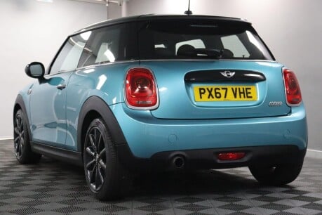 Mini Hatch COOPER 22