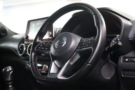 Nissan Juke DIG-T N-CONNECTA 12