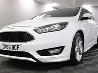 Ford Focus ZETEC S 28