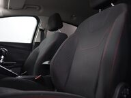 Ford Focus ZETEC S 35