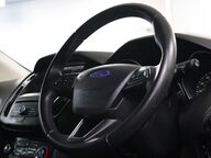 Ford Focus ZETEC S 12