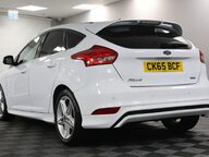 Ford Focus ZETEC S 22