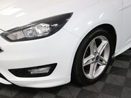 Ford Focus ZETEC S 31