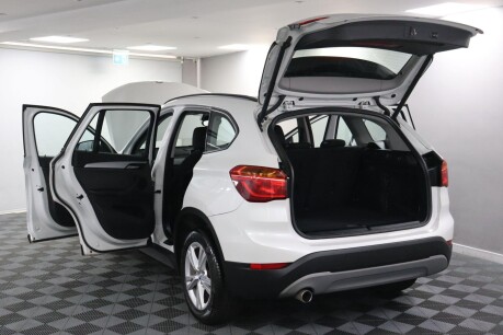 BMW X1 SDRIVE18I SE 21